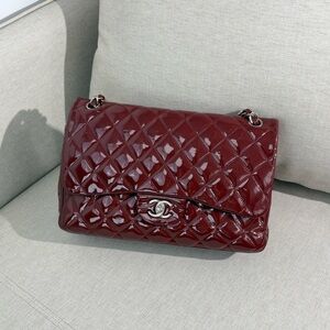 CHANEL Burgundy Patent Quilted Classic Flap Bag Jumbo SHW